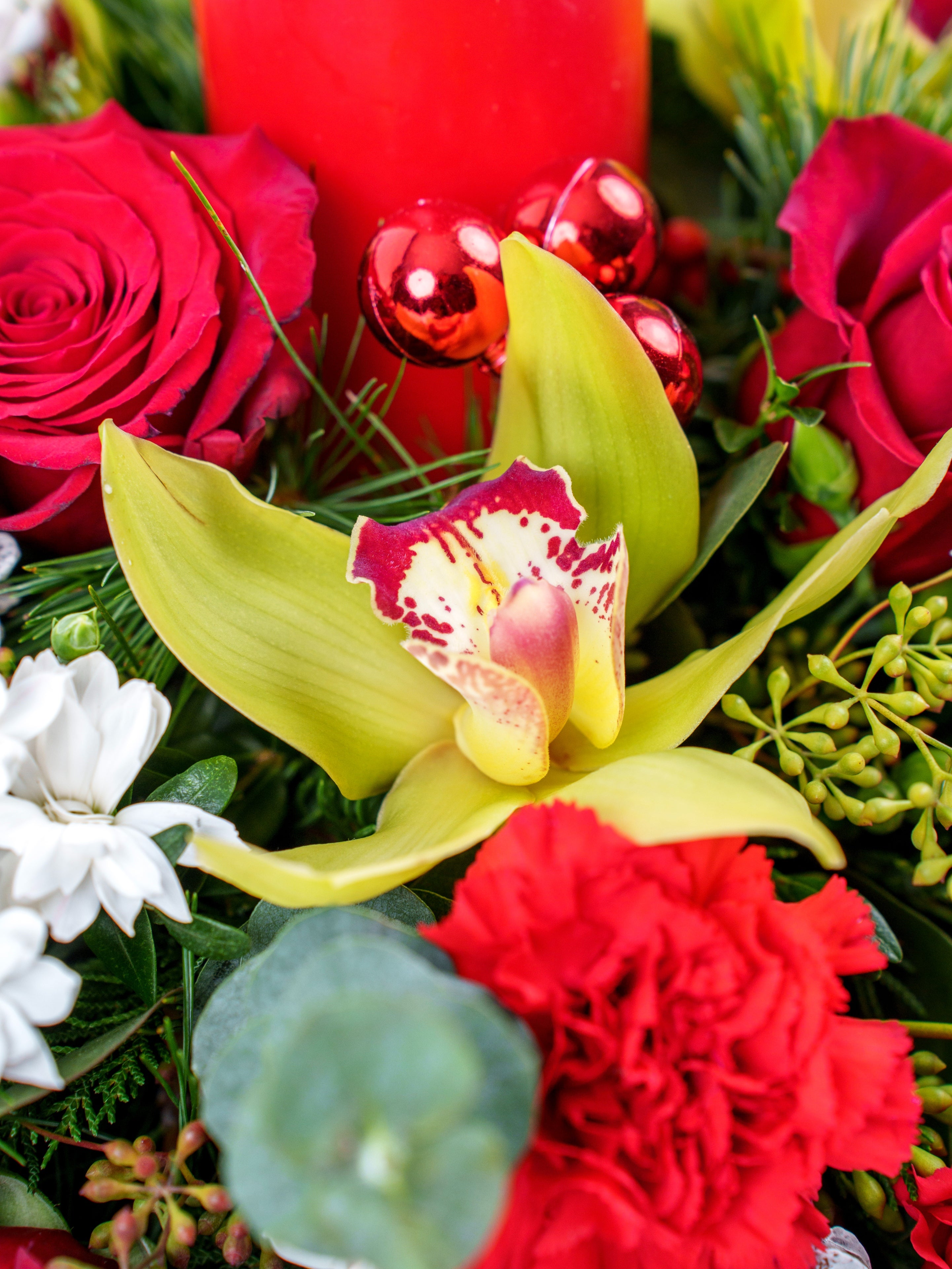 Lavish Opulence Centerpiece